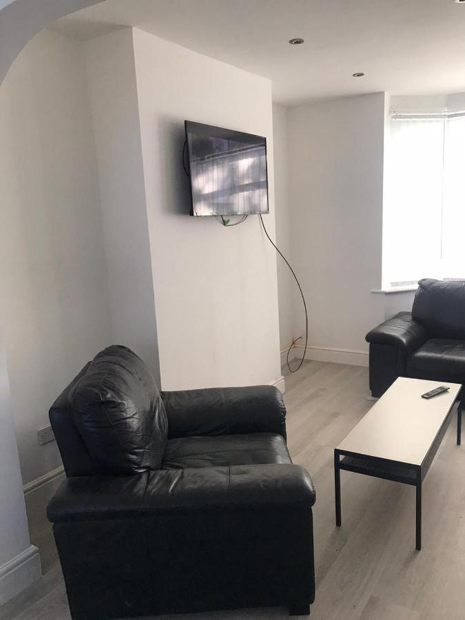 Holiday home 3 Bedroom House In A Great Location Childwall